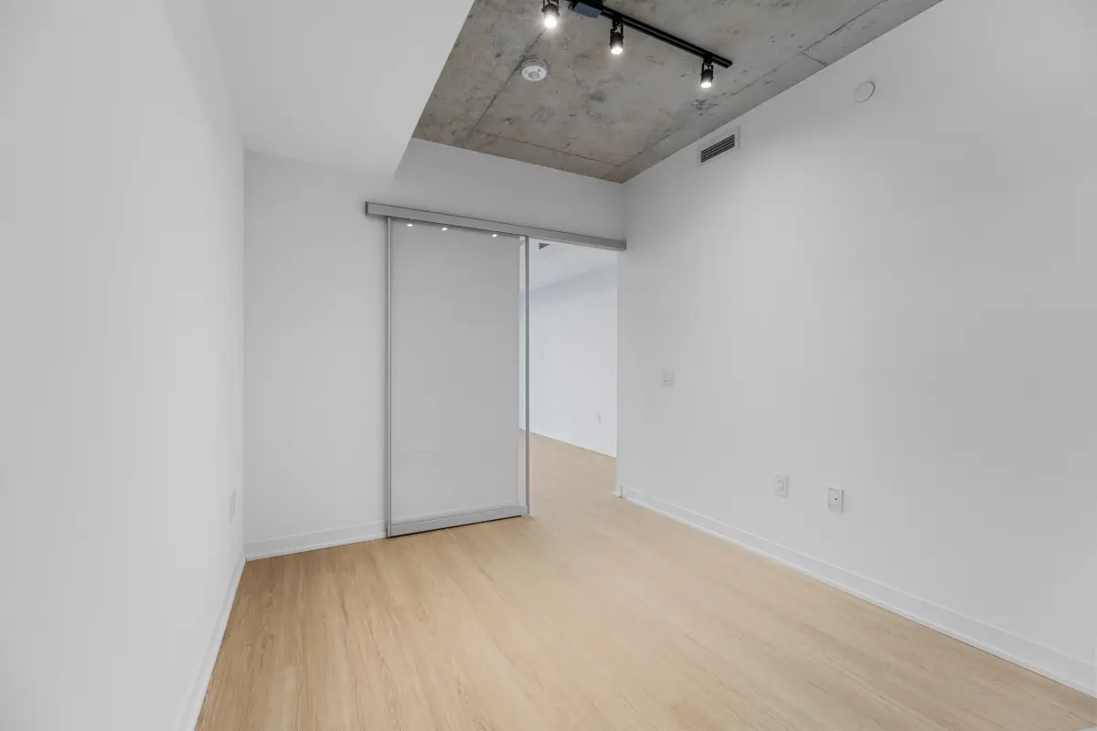The Bread Company Condos, 195 McCaul Street, NAAN Unit 201 (32)